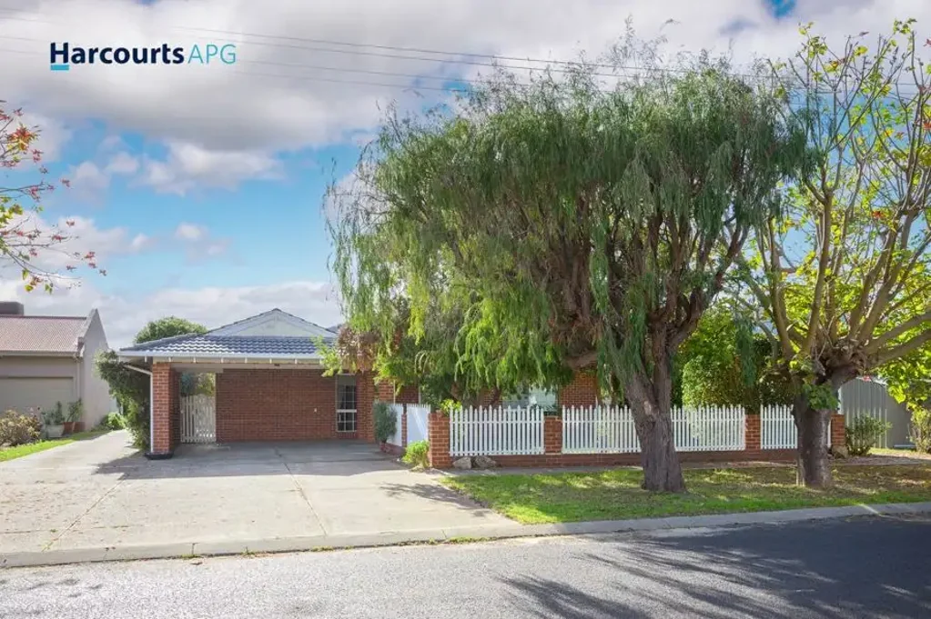 East Bunbury 3 Bedroom Practical, Private & Perfectly Positioned