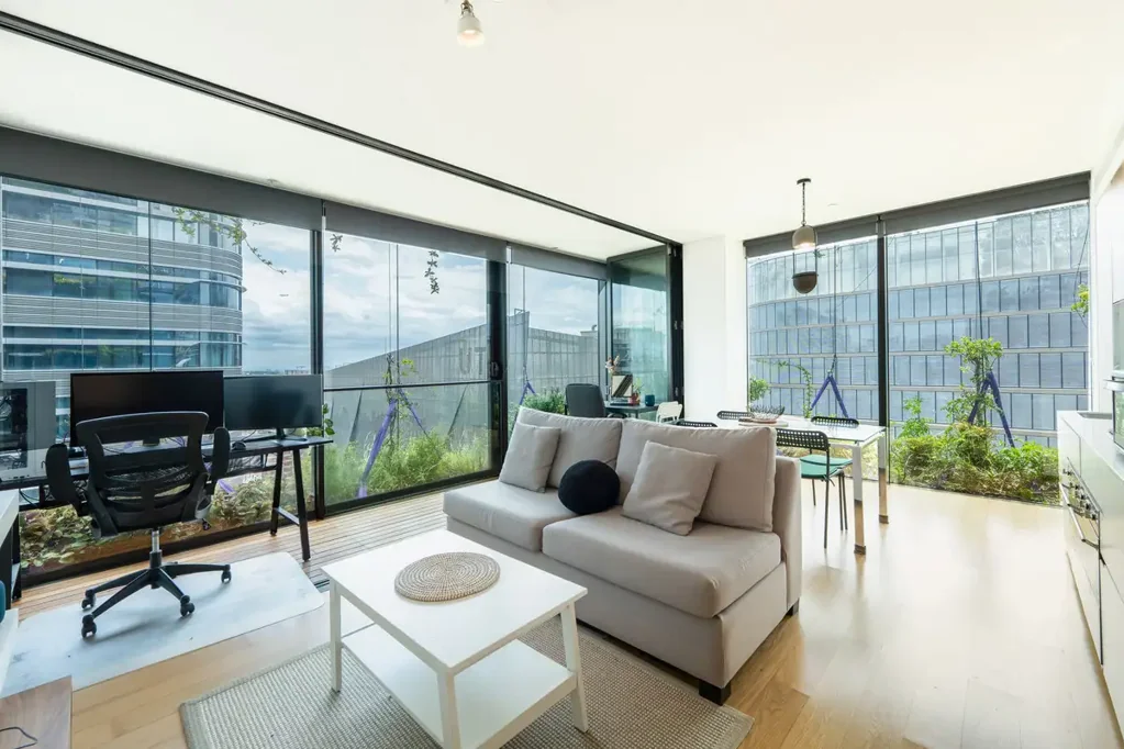 1 Bed | 1 Car | Furniture | Please read description