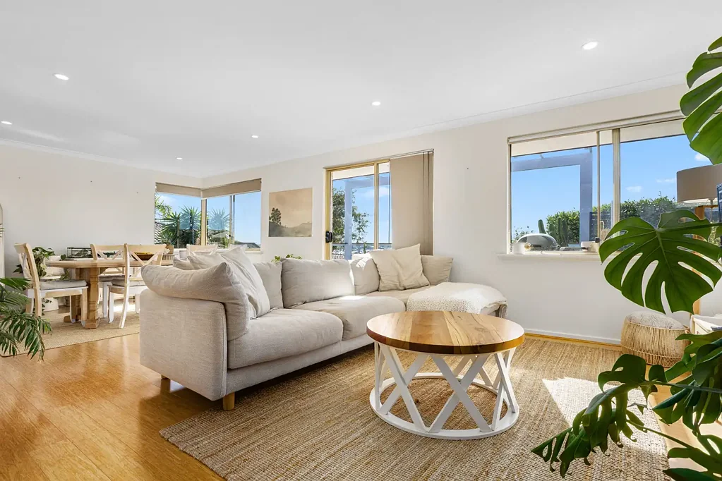 10B Cadiz Place, Coogee, WA 6166