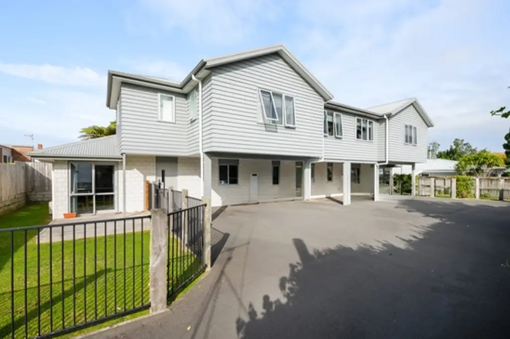 Hillcrest 5房  Better Than The Bank - Buy One Or Buy Both