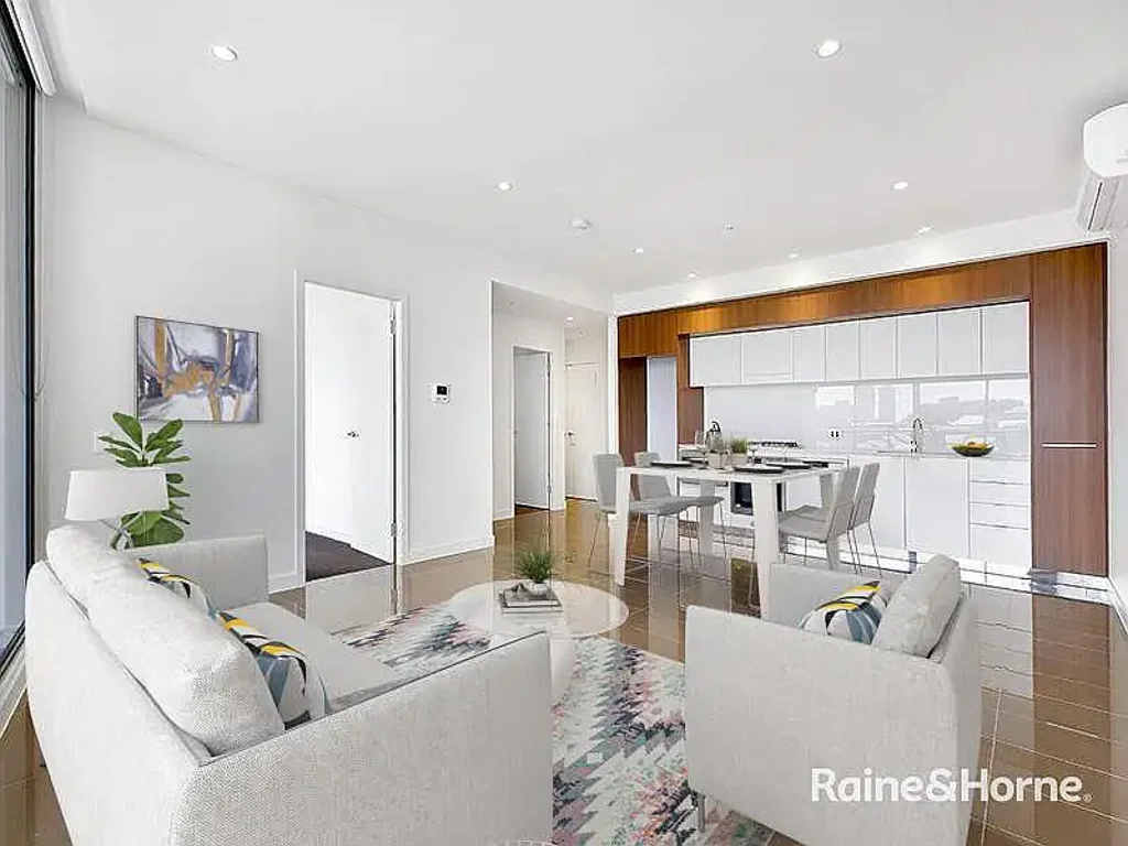 Bright & Airy Apartment With City Views