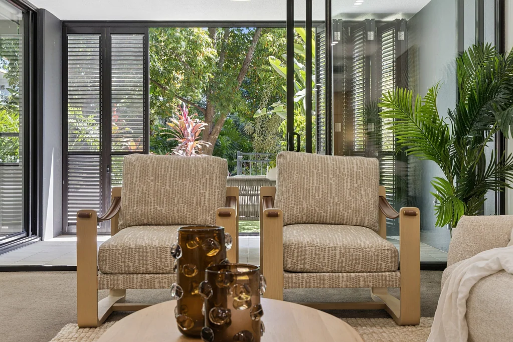 West End 2Zimmer Rare Ground Floor Garden Residence