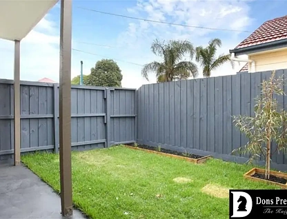 1/3 High Street, Dandenong, VIC 3175, 3房, 2浴, Townhouse