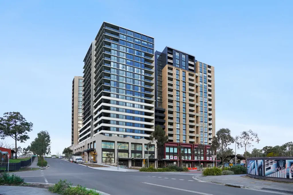 Brand New Apartment -Modern Living Moments from Hills Showgr