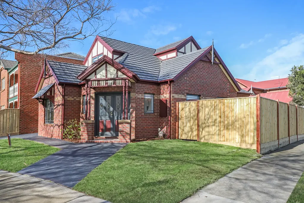 Williamstown 4 Bedroom STUNNING BAYSIDE RENOVATED FAMILY HOME!