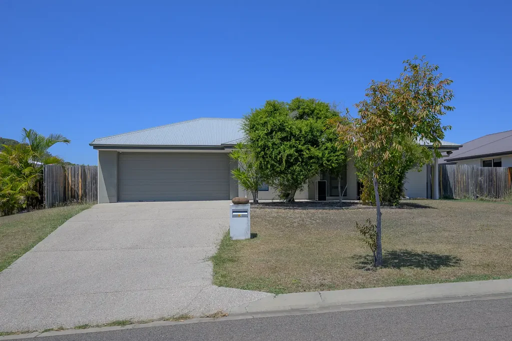 12 Creekview Drive, New Auckland, QLD 4680