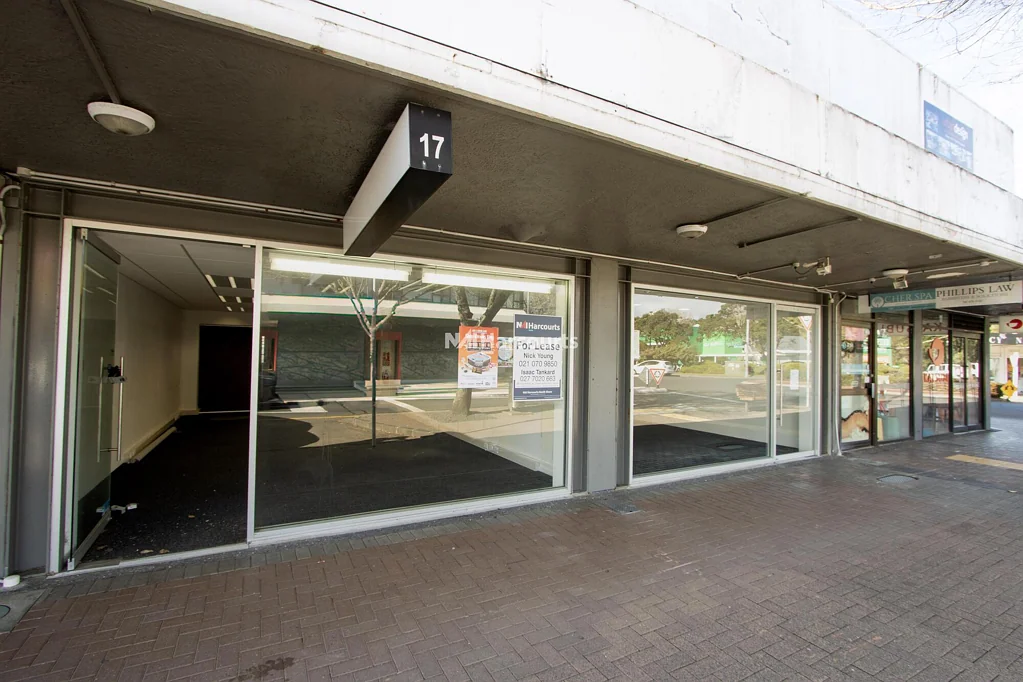 Browns Bay  Perfectly Positioned Browns Bay Retail