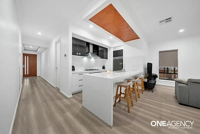 10 HATFIELD ST, WERRIBEE VIC 3030, 4 phòng ngủ, 2 phòng tắm, House