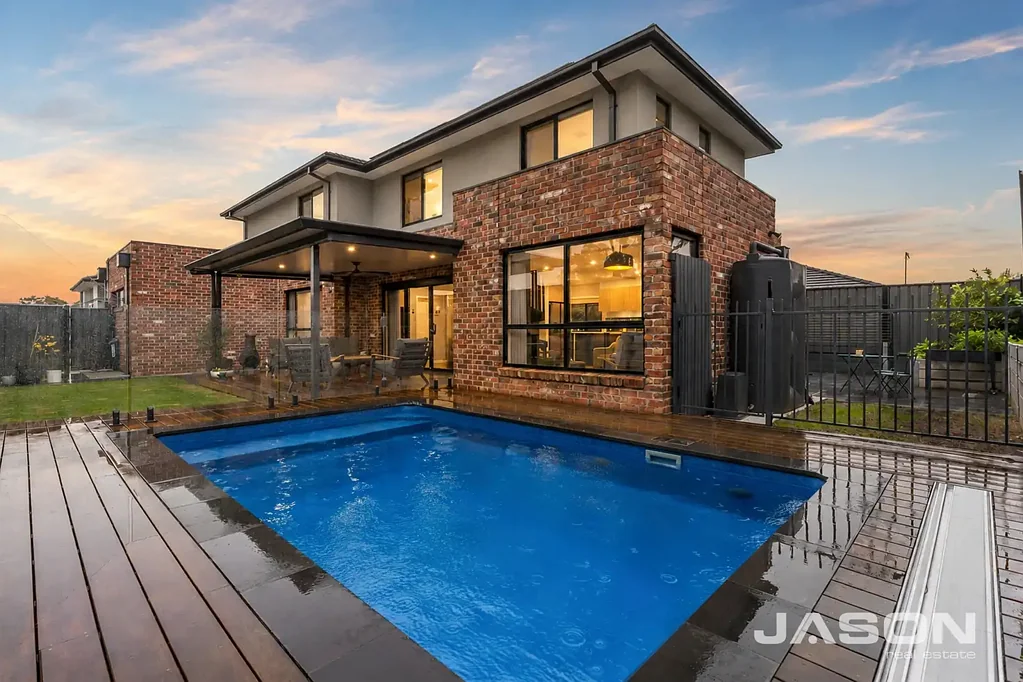 Greenvale 4ห้องนอน The Complete Family Entertainer with Pool, Study & Multiple Living Zones