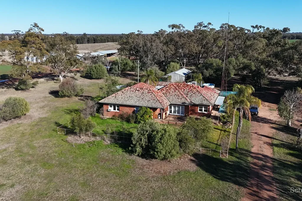 Peak Hill Real Mixed Farming Enterprise