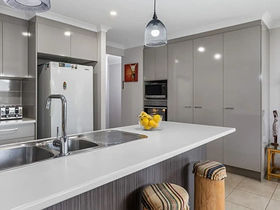 27 Overlander Avenue, Woolmar, QLD 4515, 4房, 2浴, House
