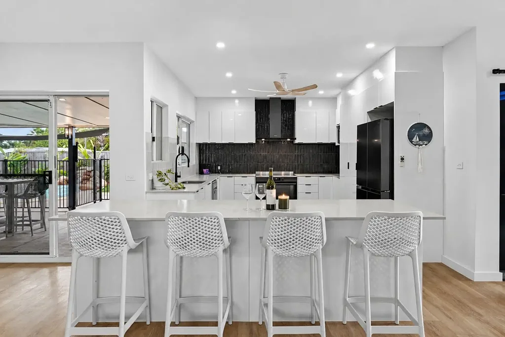 Kelso 4房  Family Living with Resort-Style Entertaining, Massive Energy Storage & Endless Versatility