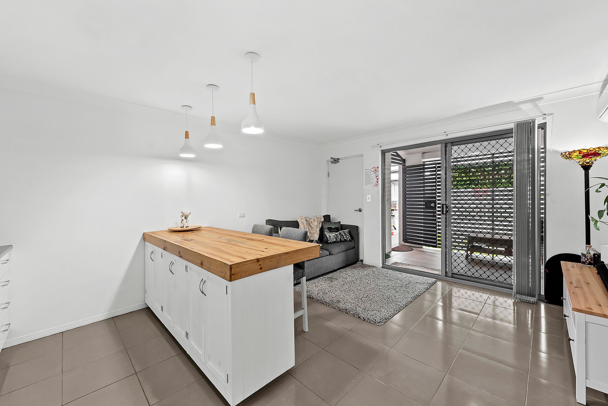 UNIT 19 493 IPSWICH RD, ANNERLEY QLD 4103, 0 Kuwarto, 0 Banyo, Unit