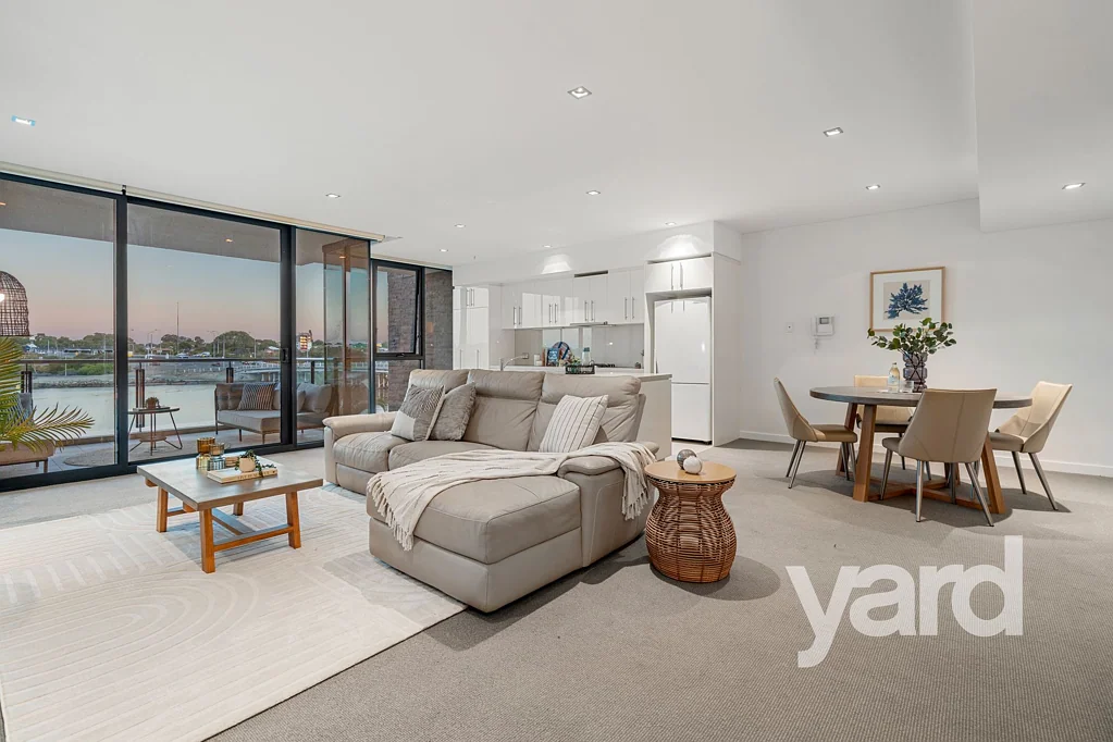 E304/70 Canning Beach Road, Applecross, WA 6153