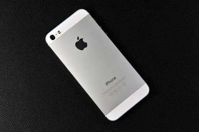 英特尔财报意外披露了一个线索：iPhone销售到底有多差