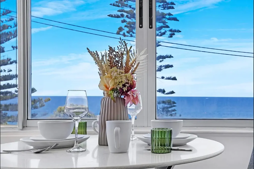 Fully Furnished Beachside Apartment