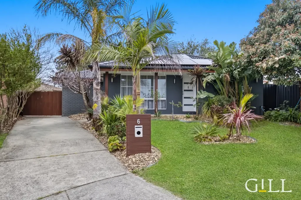 Spacious Family Living in a Quiet Berwick Court