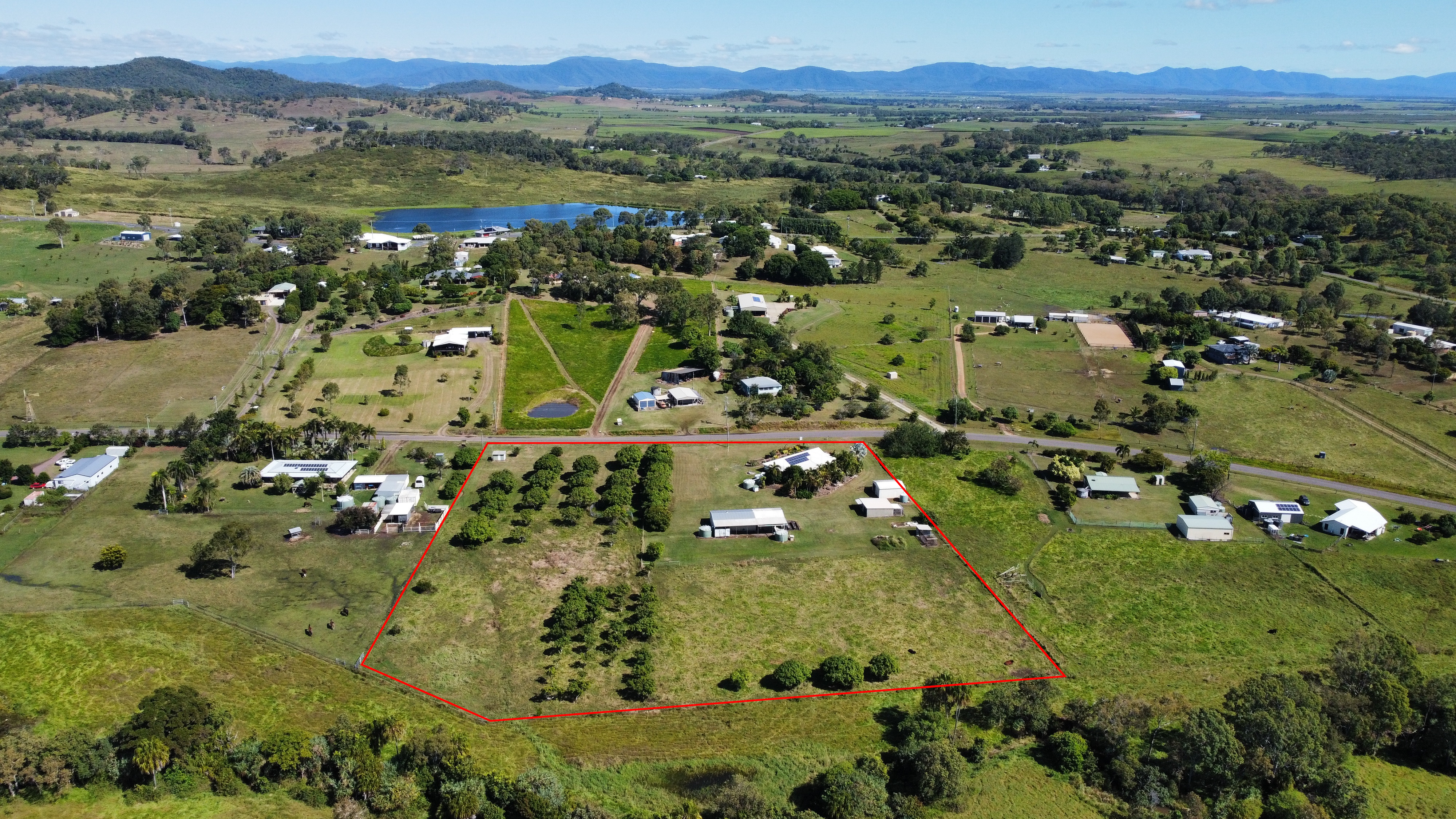 31 FENECH AV, ALLIGATOR CREEK QLD 4740, 0 phòng ngủ, 0 phòng tắm, House