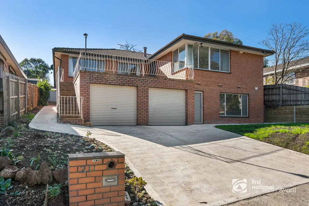 The Right Choice Family Home In A Charming Location - newly renovated