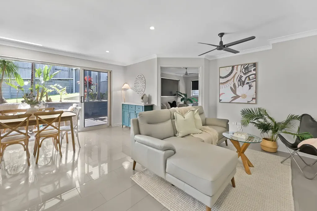 Beaconsfield 4房  Family Living, Everyday Convenience & A Little Weekend Luxury!