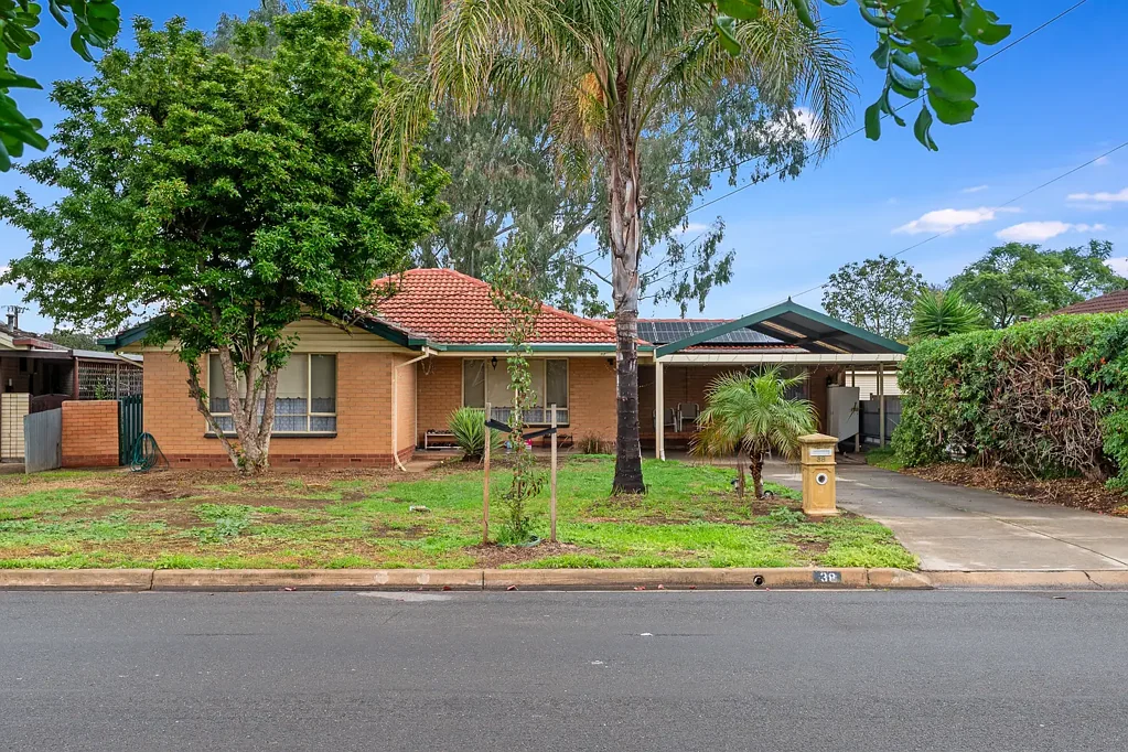 Parafield Gardens 4房  Incredible Allotment with Endless Potential - Develop or Invest!