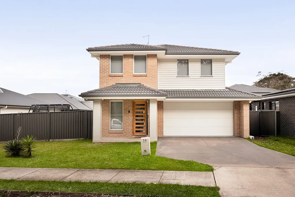 Thirlmere 4Kwarto Spacious Family Living with a Leafy Outlook