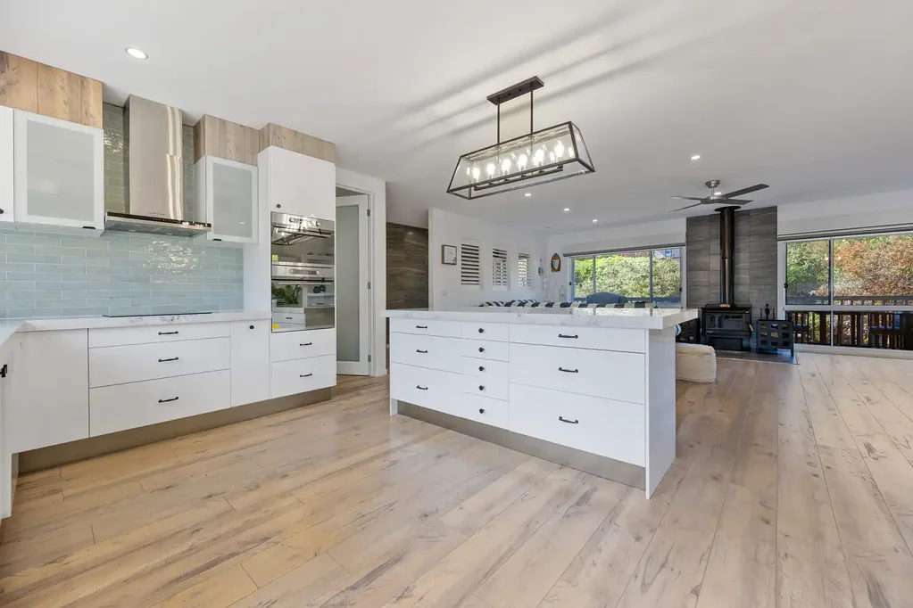 Venus Bay 5ਬੈੱਡਰੂਮ Modern Coastal Luxury with Dual-Living Versatility