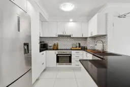 7/27 Wharf Road, Surfers Paradise