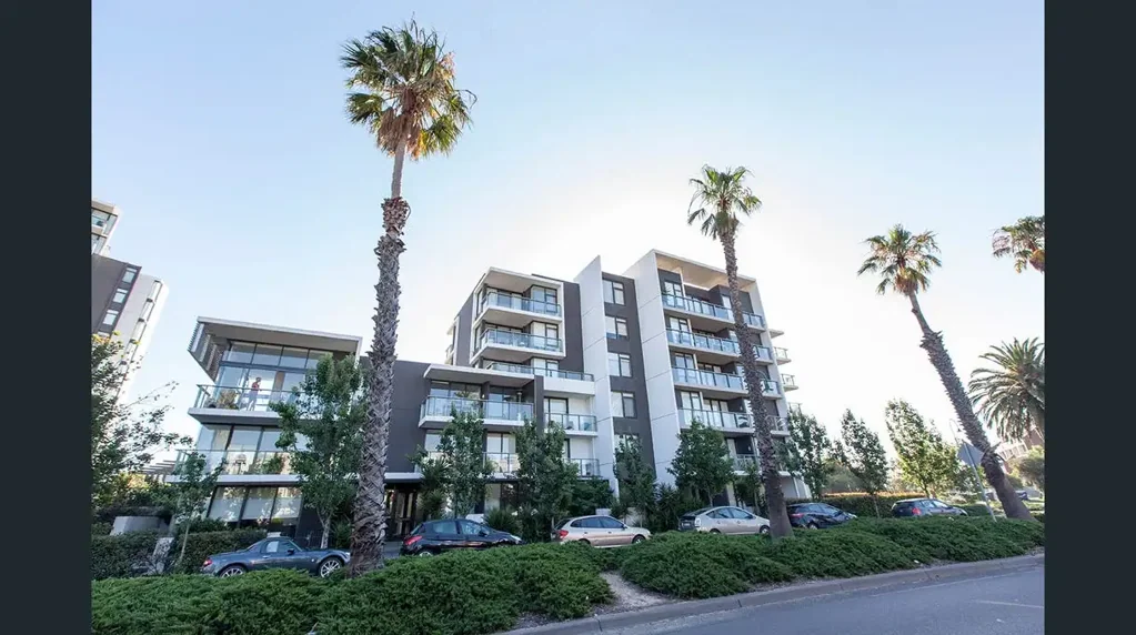 Stylish Fully Furnished Residence in a Prime Beachside Location
