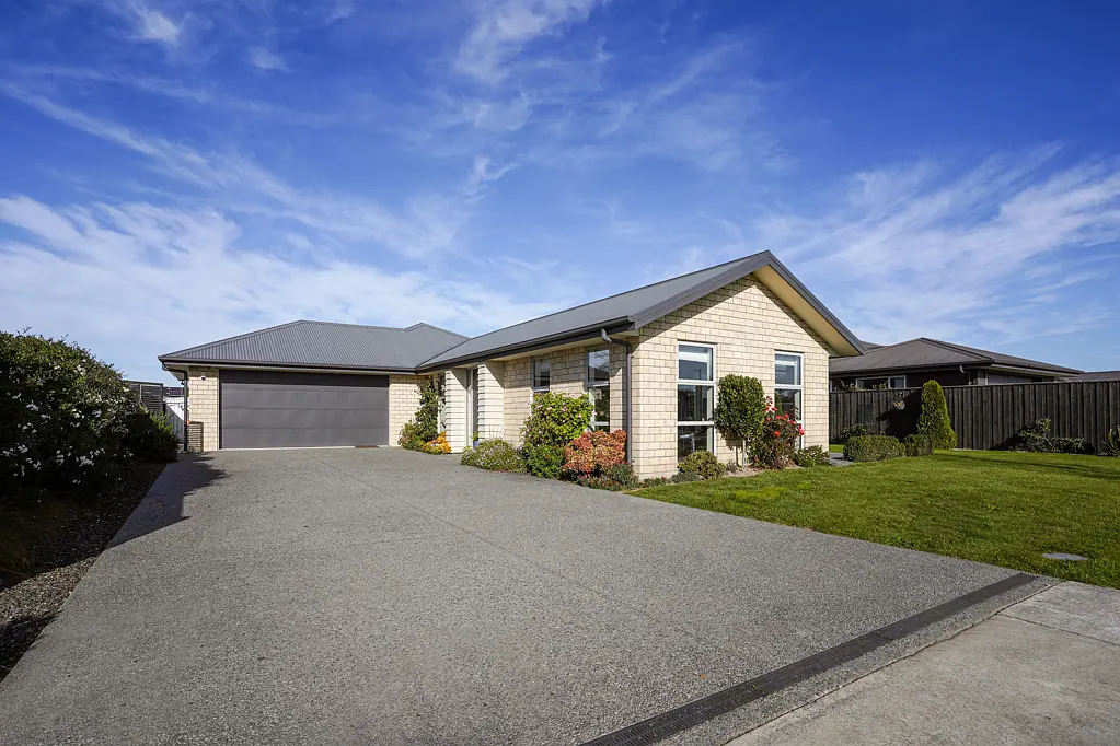 Rangiora 3침실 Modern comfort and light-filled living