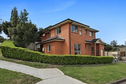 20 Tilley Street, Dundas Valley