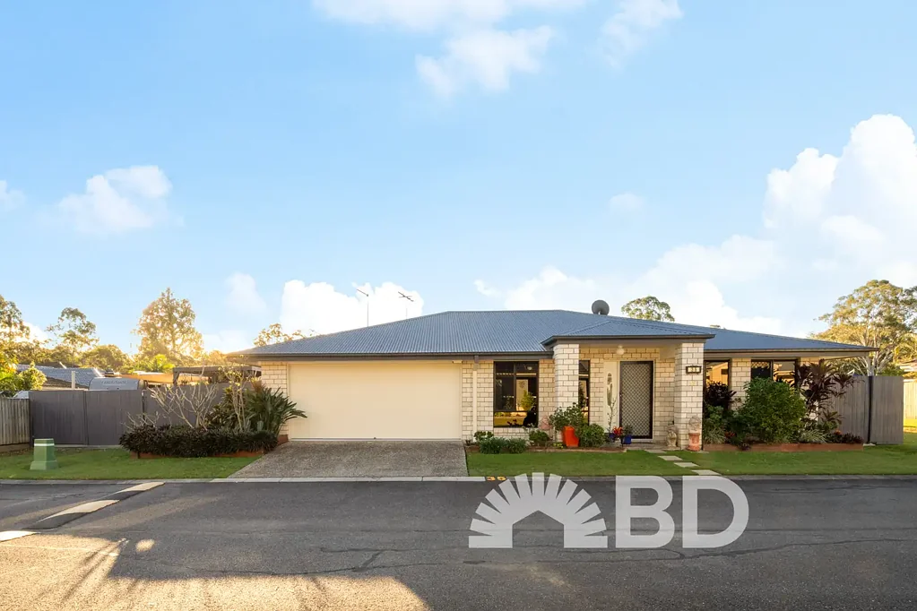 Morayfield 4房 Dixon建造 4卧2卫 509m²围栏地 开放式厨房Bompani电器 太阳能系统 共享泳池 Quality Living in an Enclosed Morayfield Neighbourhood