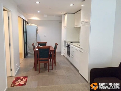 Auckland Cbd 全新装修两房公寓出租