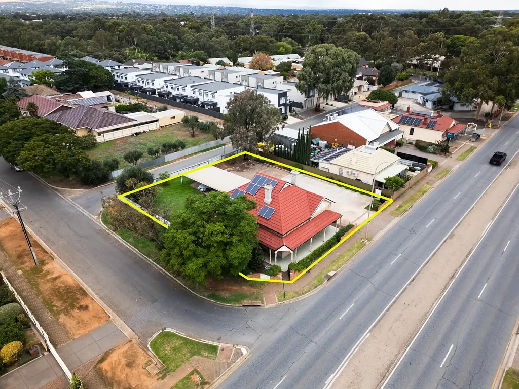 Salisbury 4Zimmer High Exposure Property with Flexible Future Potential