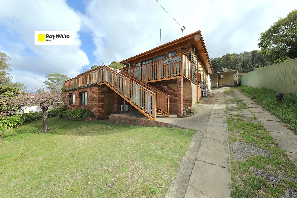 42 Sunnyside Avenue, Batlow, NSW 2730