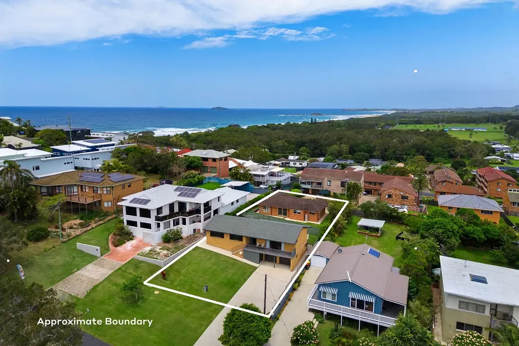 Woolgoolga 6房  Prime Woolgoolga Headland Real Estate