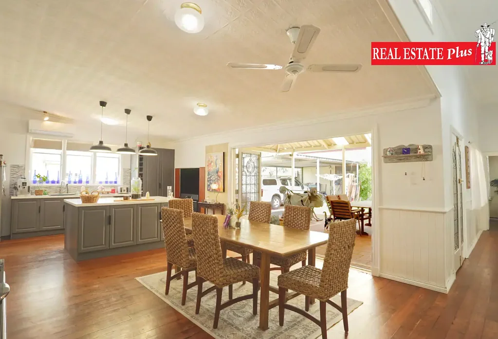 Bassendean 5房  A Century of Character, Space and Potential