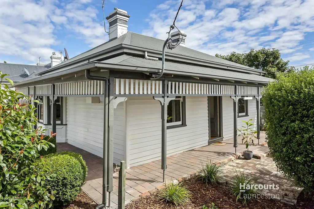 Character, Comfort & Convenience - Beautiful Invermay Home for Rent