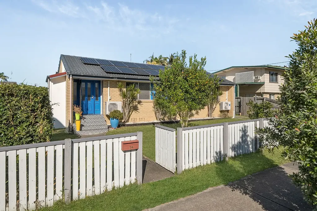 Deception Bay 2 Slaapkamer Owners Instructions Are Clear - This Home Is Ready For New Owners!