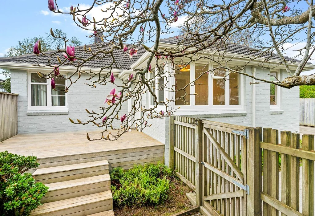 Sun-filled Modernised Bungalow
