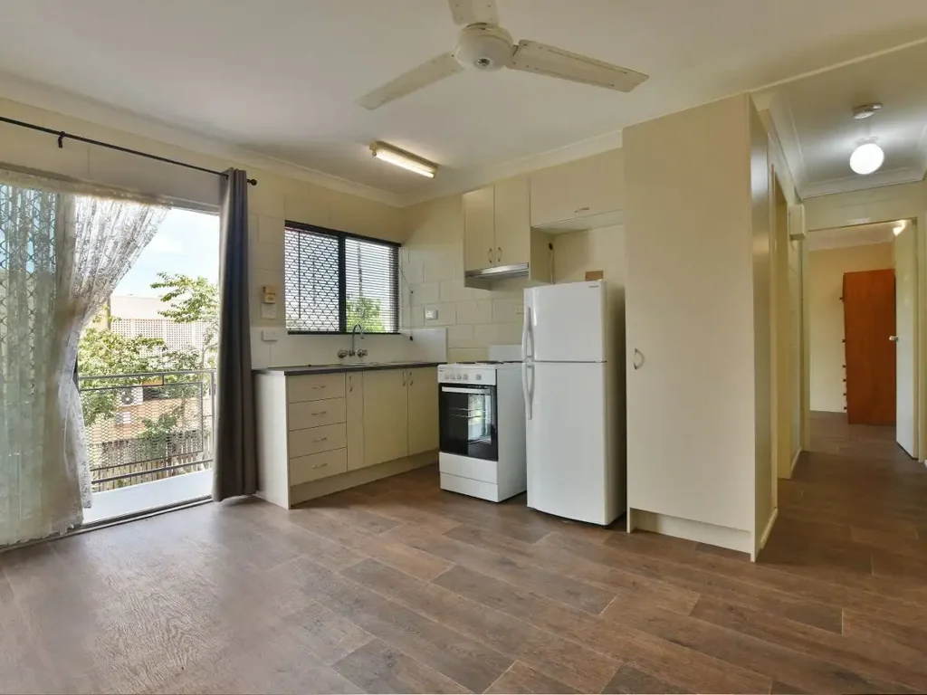 Cairns North 1 Slaapkamer Under-Rented & Ready for Growth