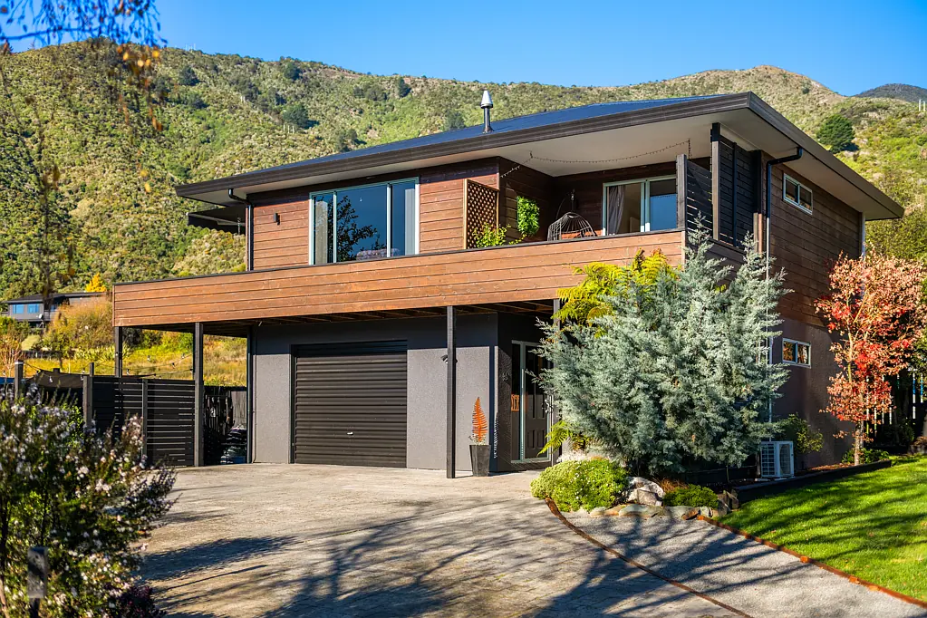 Waikawa 3部屋 Immaculately presented, priced to sell!