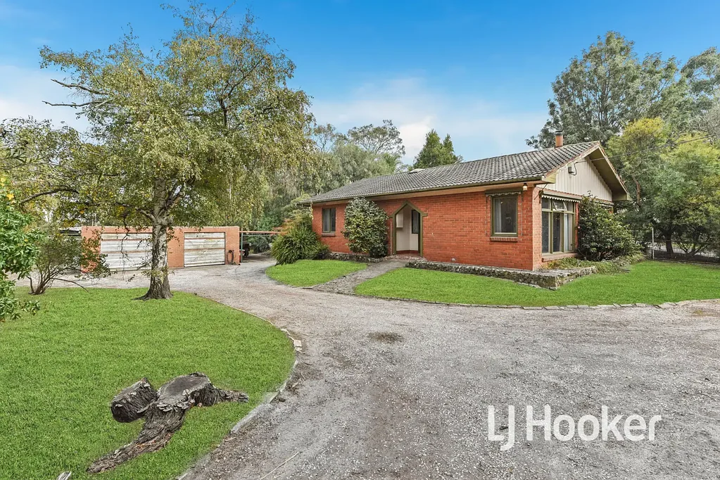 6 Stanhill Drive, Cranbourne South, VIC 3977