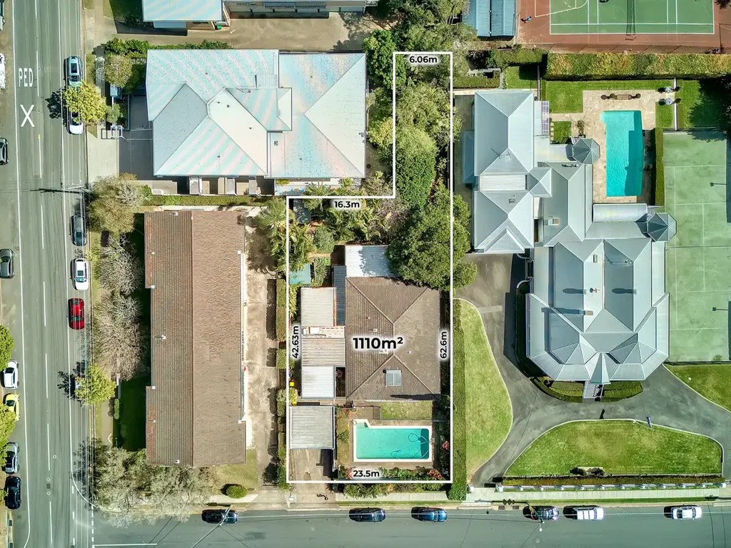 Clayfield 4房  PREMIUM REDEVELOPMENT OPPORTUNITY -1110m2