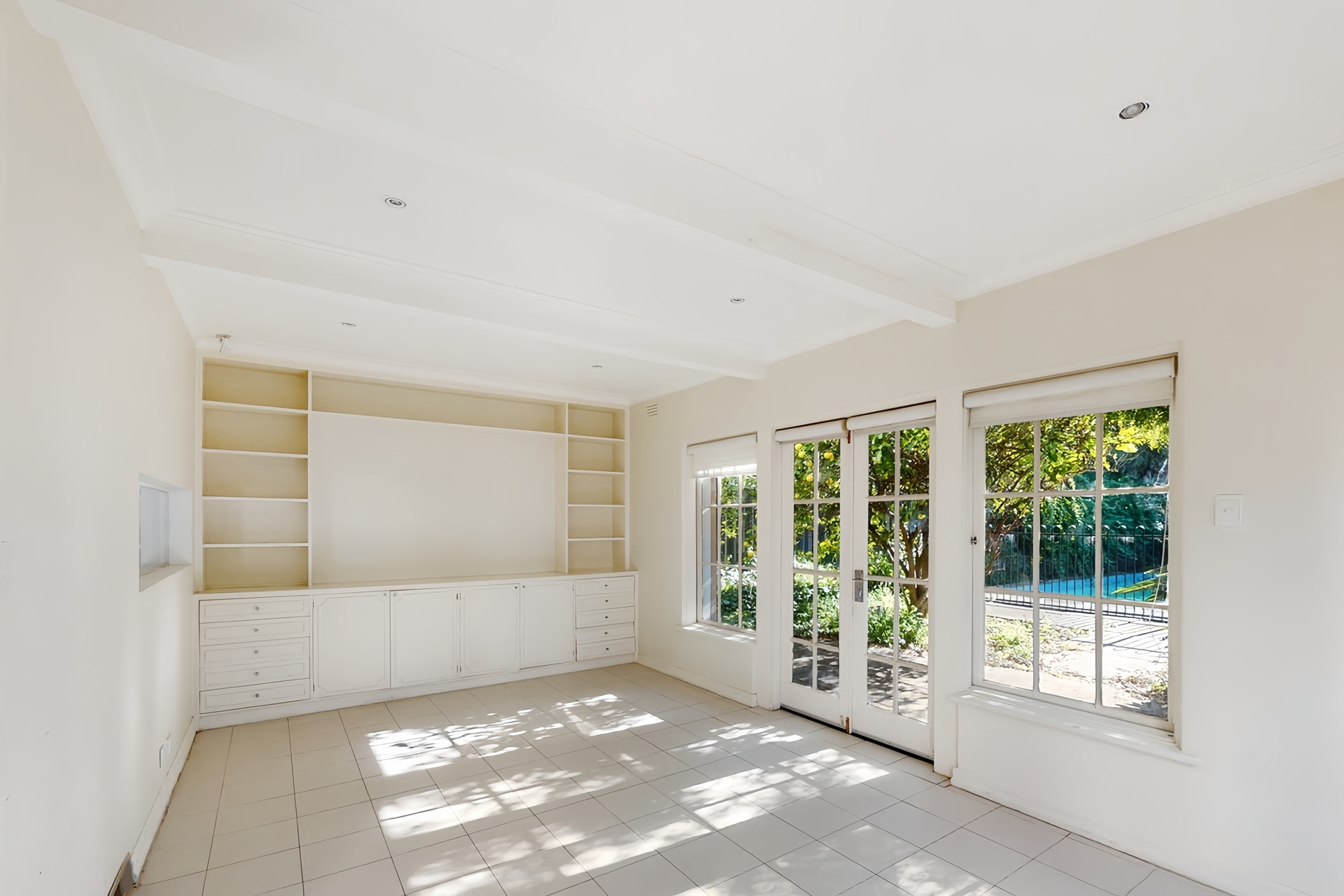 13 ALBURY RD, BALWYN NORTH VIC 3104, 0 Kuwarto, 0 Banyo, House