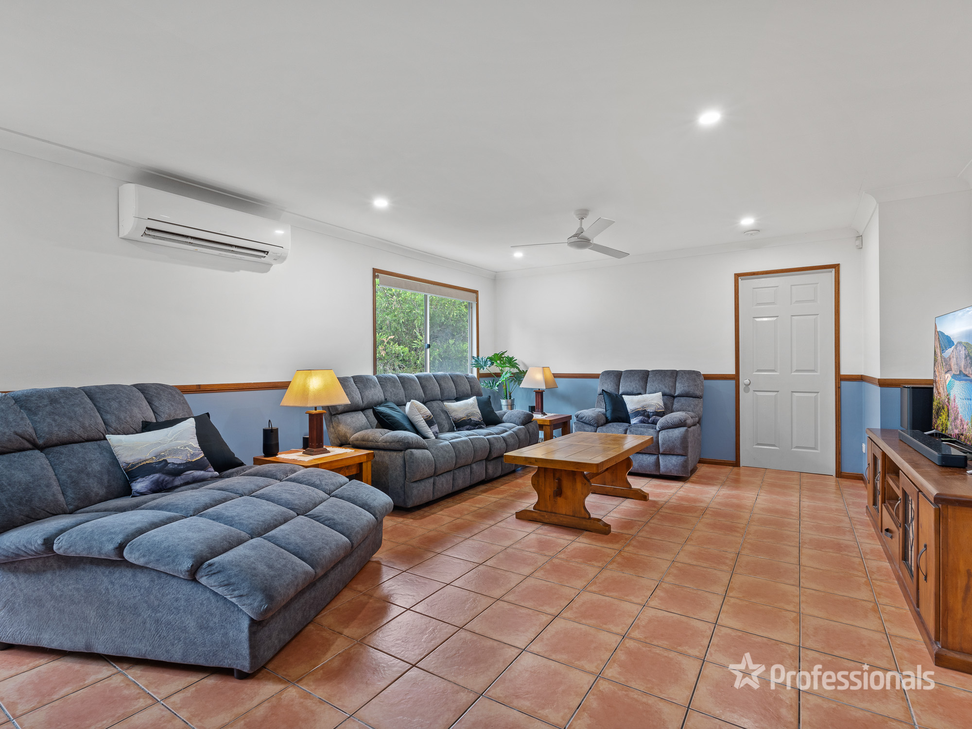 18 LINKWOOD DR, FERNY HILLS QLD 4055, 0 રૂમ, 0 બાથરૂમ, House