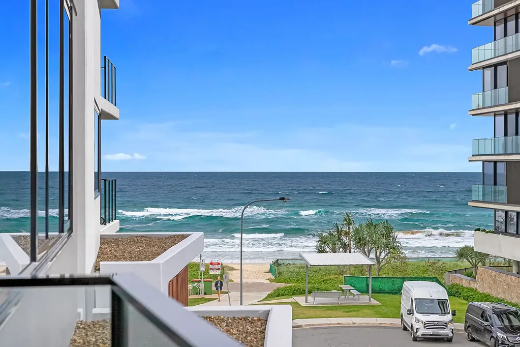 East Palm Beach - 2 Bedroom