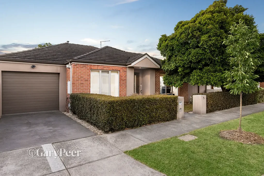 5 White Street, Bentleigh East, VIC 3165