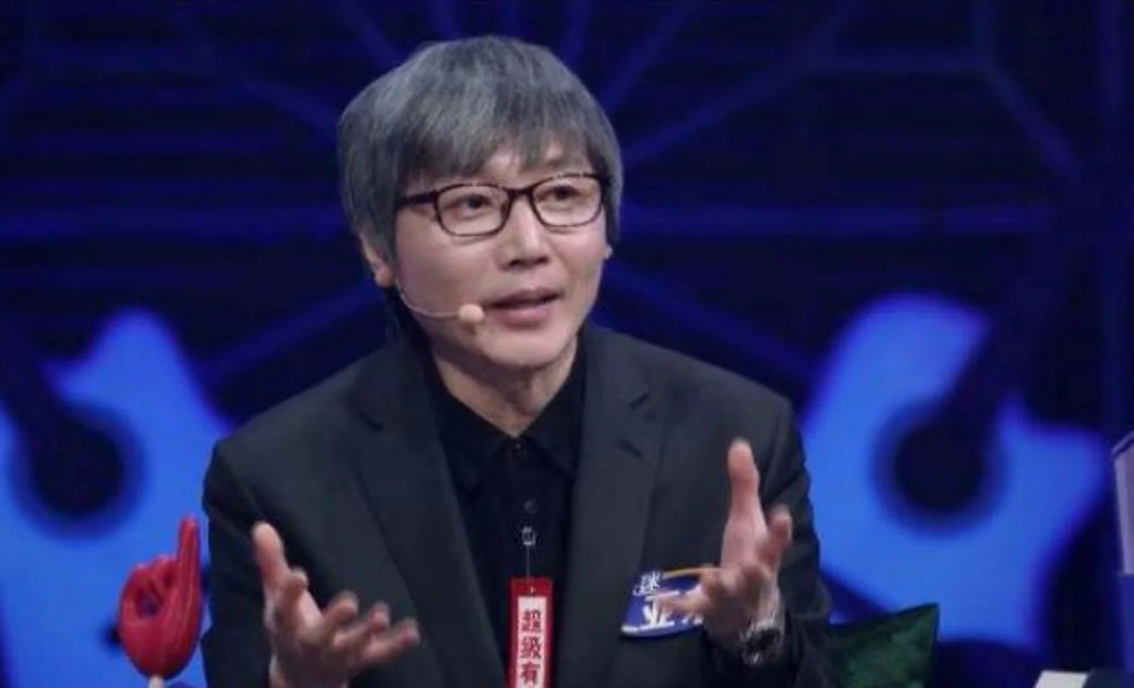 娱乐圈终于轮到这样的中年男人吃香