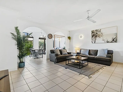 14/81-85 Cedar Road, Palm Cove, QLD 4879, 2 slaapkamers, 2 badkamers, Apartment